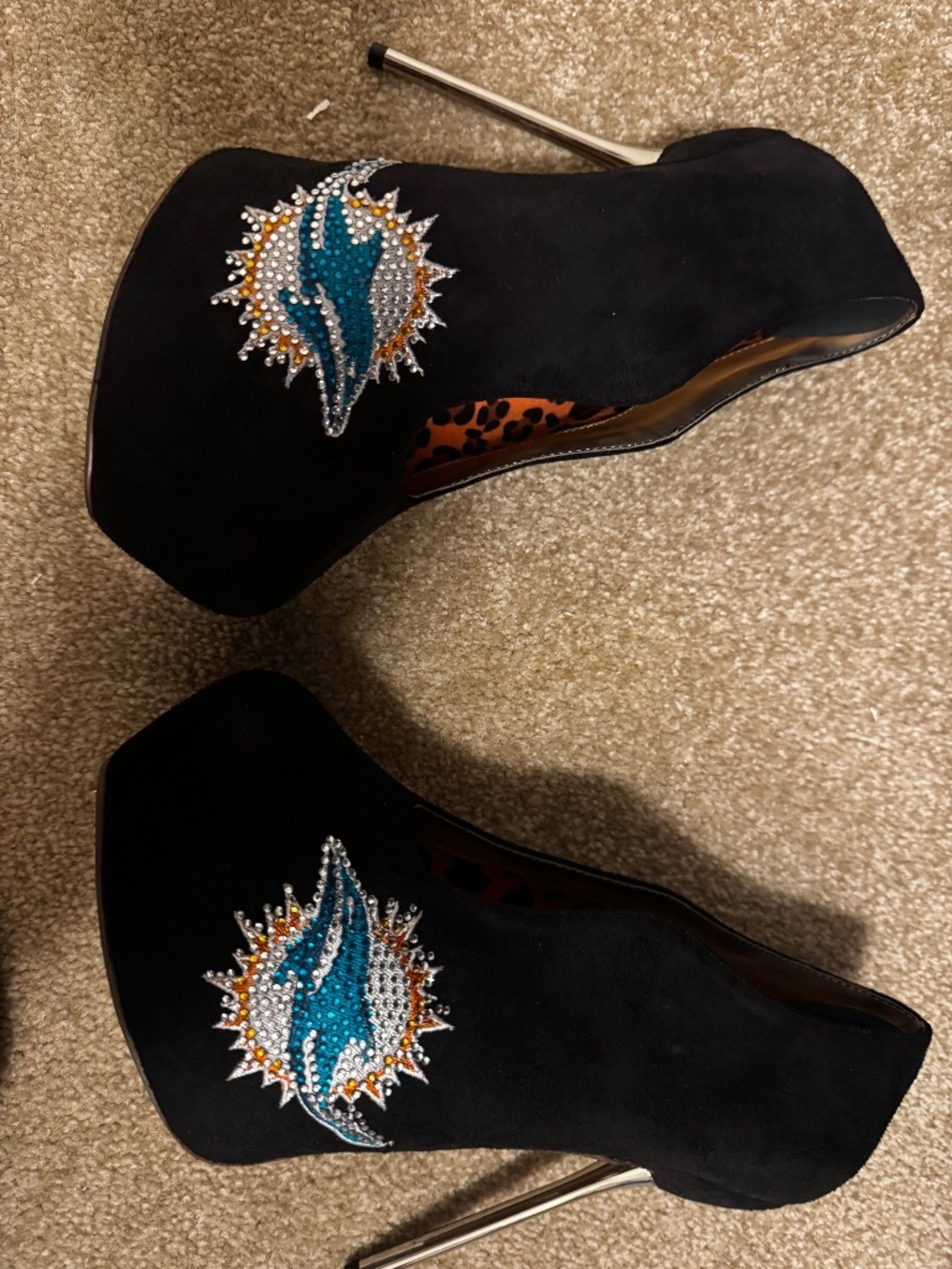 Miami Dolphins Heels